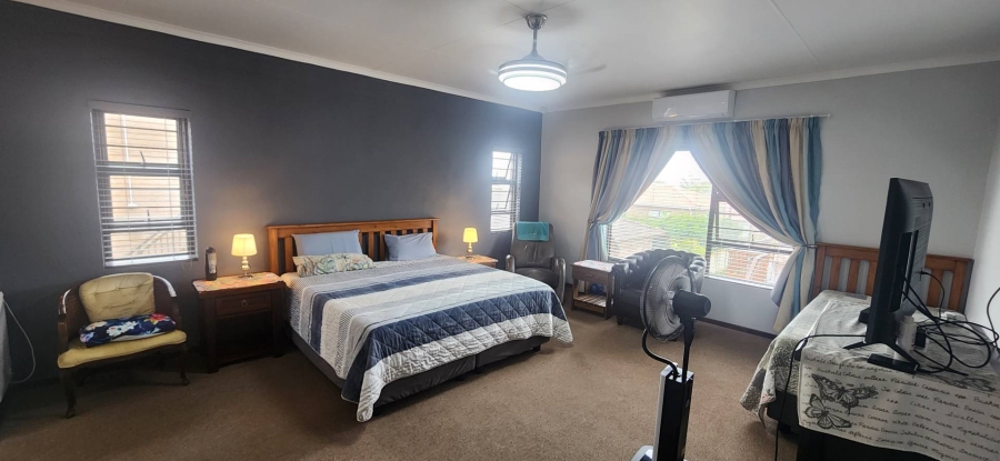 4 Bedroom Property for Sale in Reebok Western Cape